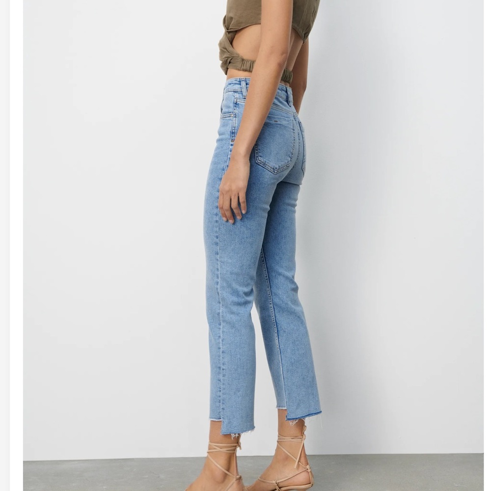 Zara High Rise Mini Flare Jeans NWT - Picture 9 of 9
